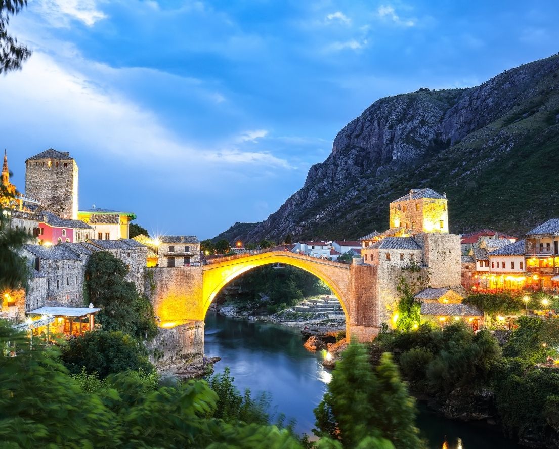 Uçaklı Balkan Turları