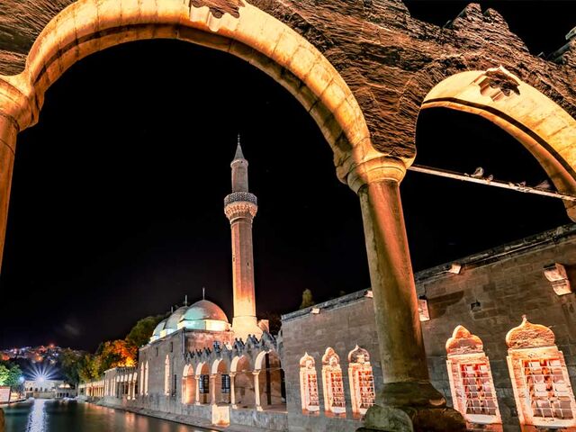 İstanbul Çıkışlı Uçaklı Butik Mardin, Urfa, Gaziantep Turu (2 Gece Konaklamalı)