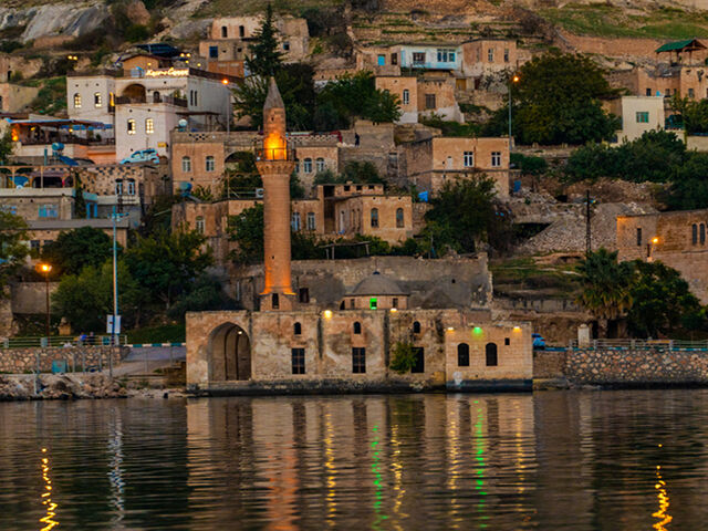 İstanbul Çıkışlı Uçaklı Butik Mardin, Urfa, Gaziantep Turu (2 Gece Konaklamalı)
